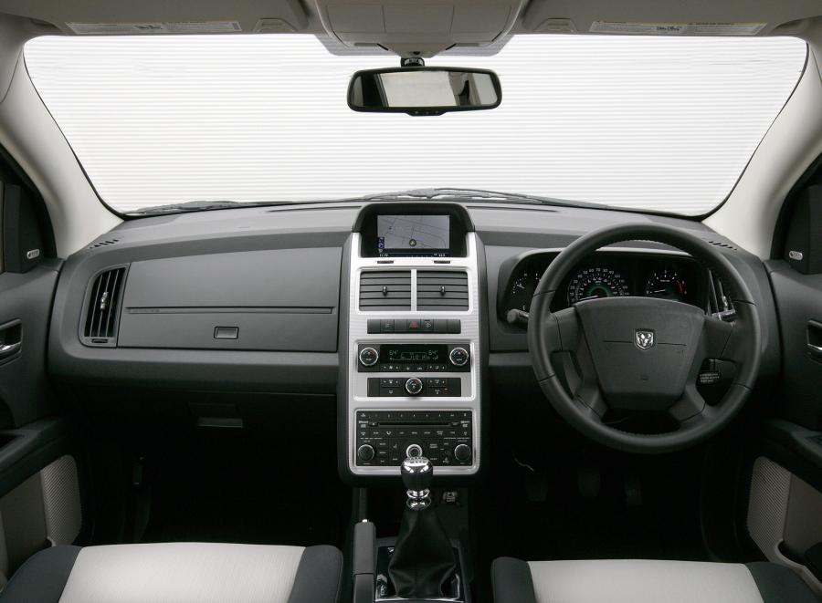  Dodge Journey 2008 года  (UK) (фото 14 из 30)